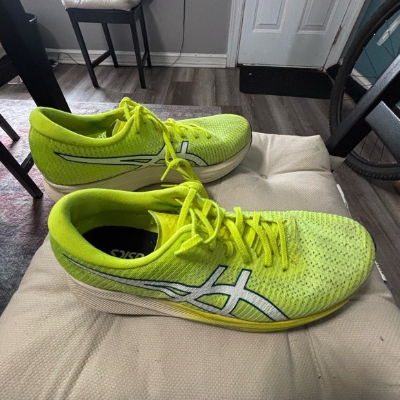 ASICS Magic Speed 2 - Picture 3 of 4